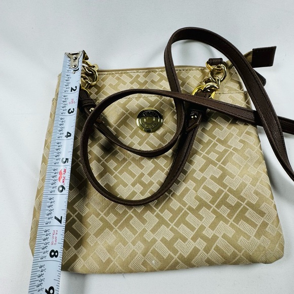 Tommy Hilfiger Light Tan Crossbody Logo Pattern Bag / Purse Small/Medium - Picture 10 of 11